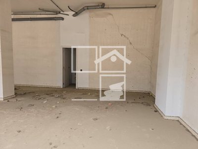 Local en Plaza Comte Guifré    local, Terrassa Barcelona