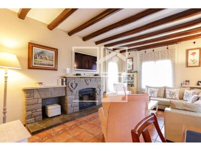 Local en BayÃ©s, Tona Barcelona