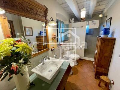 Local en Riera del Vilar, Monells i Sant Sadurní de l'Heura Girona