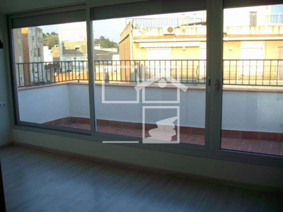 Local en Paseo Salut   87 ATICO, Badalona Barcelona