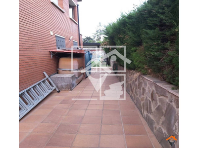 Inmueble en Ronda Est    , Barcelona