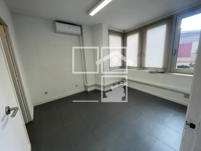 Local en Plaza Josep Maria Folch i Torres    1, Granollers Barcelona