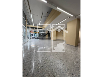 Inmueble en Calle Dibuixant Avellaneda    LOCAL, Barcelona