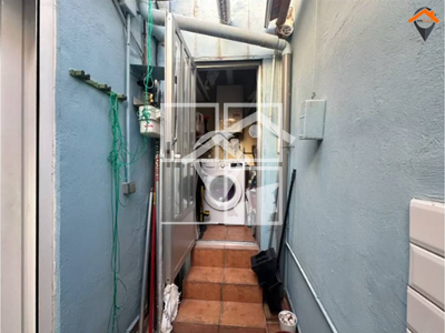 Inmueble en Calle Alps    BAJOS, Barcelona