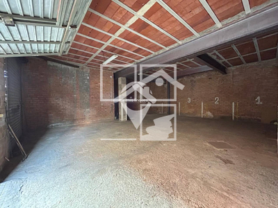 Local en Calle Olot    , Terrassa Barcelona