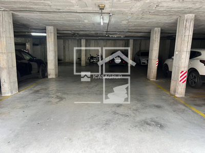 Local en Plaza Josep Sapés Esmendia    , Rubí Barcelona