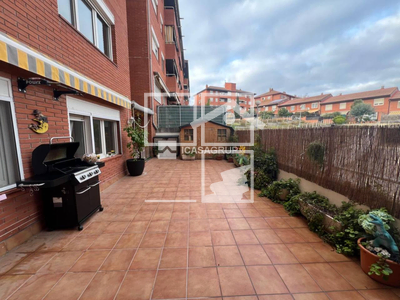 Local en Plaza Josep Sapés Esmendia    , Rubí Barcelona