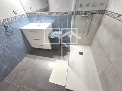 Local en Calle Calderón de la Barca    , Badalona Barcelona