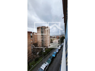 Local en Calle Julián Gayarre    3, Badalona Barcelona