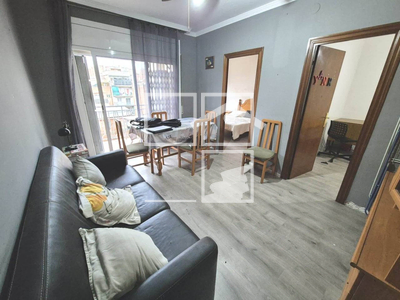 Inmueble en Calle Hipòlit Lázaro    2º, Barcelona