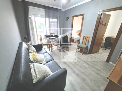 Local en Calle Hipòlit Lázaro    2º, Badalona Barcelona