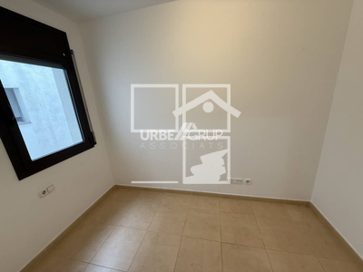 Local en Calle Mosén Josep Moncau    3, Terrassa Barcelona