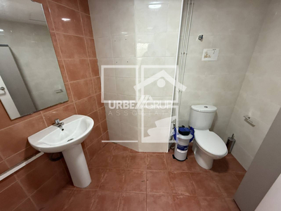 Local en Calle BALDRICH Número 74  , Terrassa Barcelona