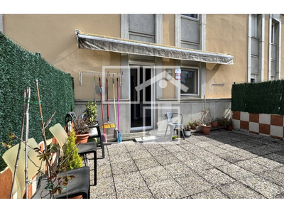 Local en Olot Girona