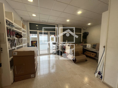 Local en Calle Francesc  Macià    l2 , Olesa de Montserrat Barcelona